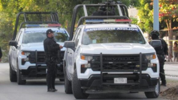 Detienen en Mazatlán, Sinaloa a hombre por alterar el orden… ¡y tenía orden de aprehensión en Guerrero!
