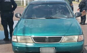 Vehículo con reporte de robo asegurado en Culiacancito, Culiacán, Sinaloa