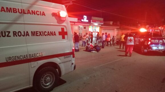 Dos jóvenes resultan lesionados en accidente en Guasave, Sinaloa