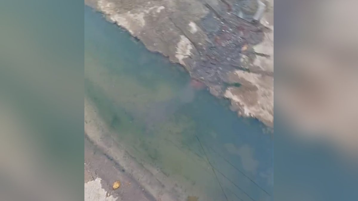 Drenaje colapsado en Infonavit Mochicahui, en Los Mochis