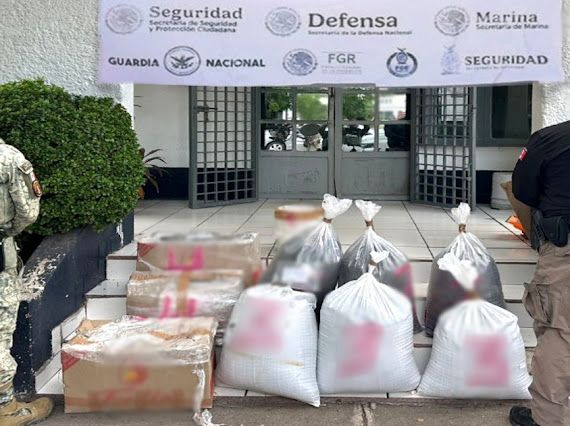 Droga asegurada en Guamúchil, Sinaloa