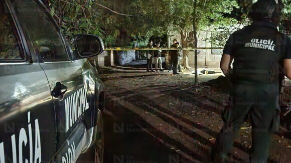 Ejecutan a balazos a un hombre en el patio de su domicilio, en Las Bebelamas de San Pedro, en Navolato, Sinaloa