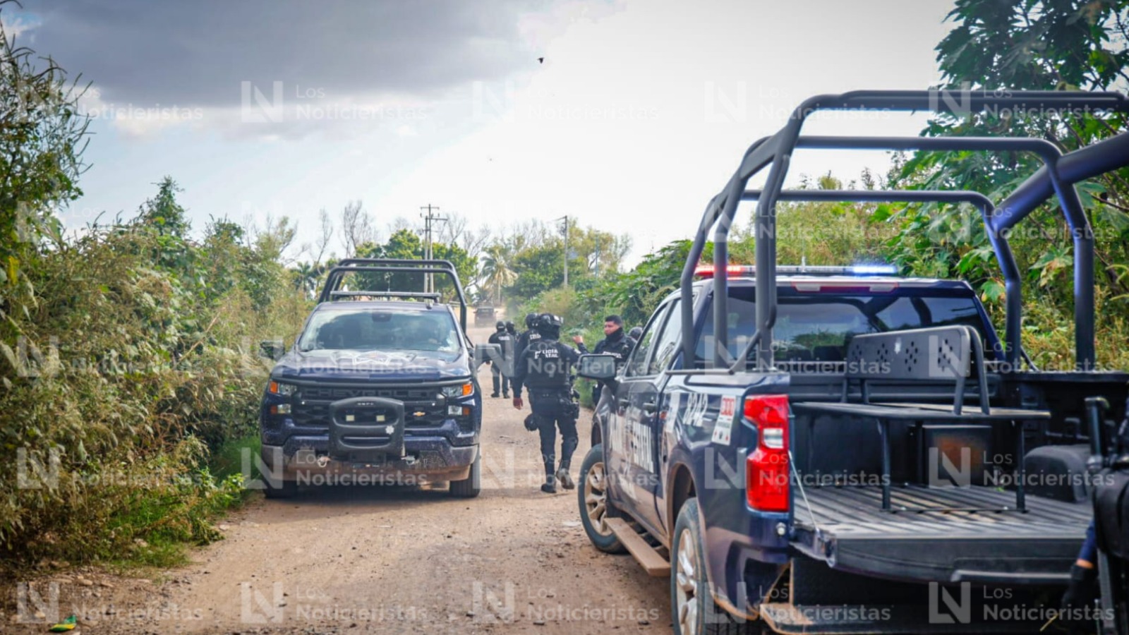 Policías estatales en hallazgo de un ejecutado en Bellavista, Culiacán