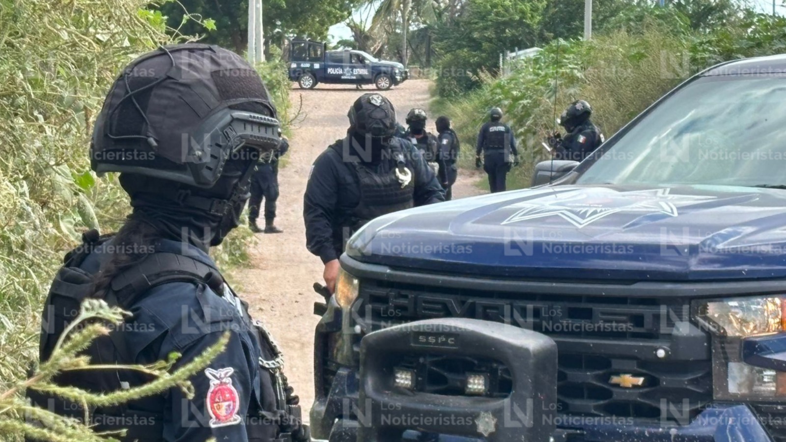 Policías estatales en hallazgo de un ejecutado en Bellavista, Culiacán