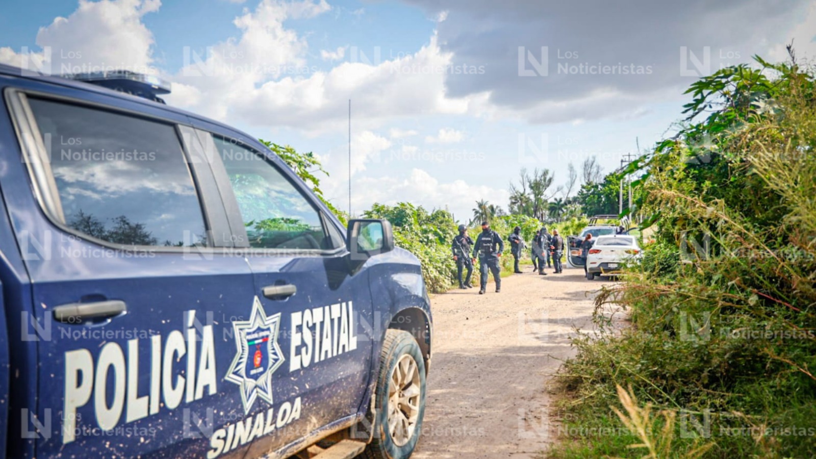 Policías estatales en hallazgo de un ejecutado en Bellavista, Culiacán