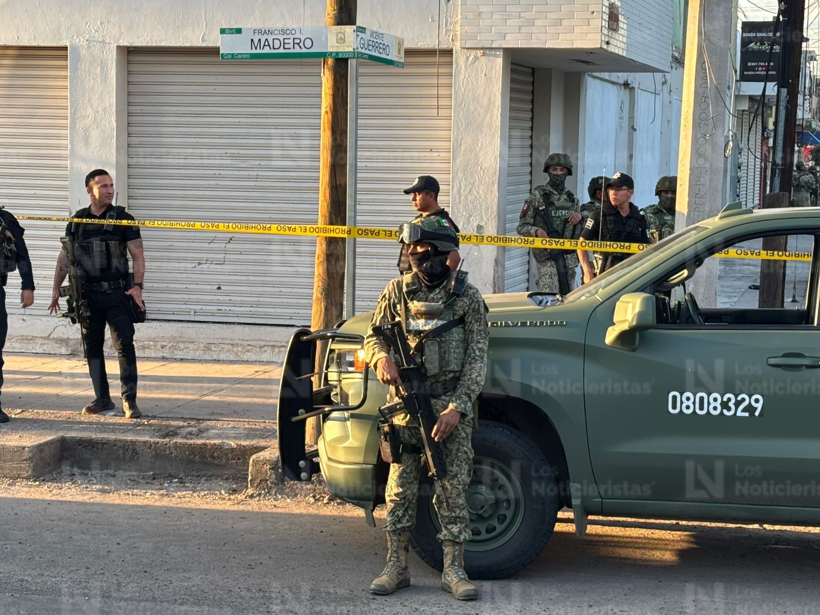 Militares en sitio de ejcución de un hombre en Culiacán, Sinaloa