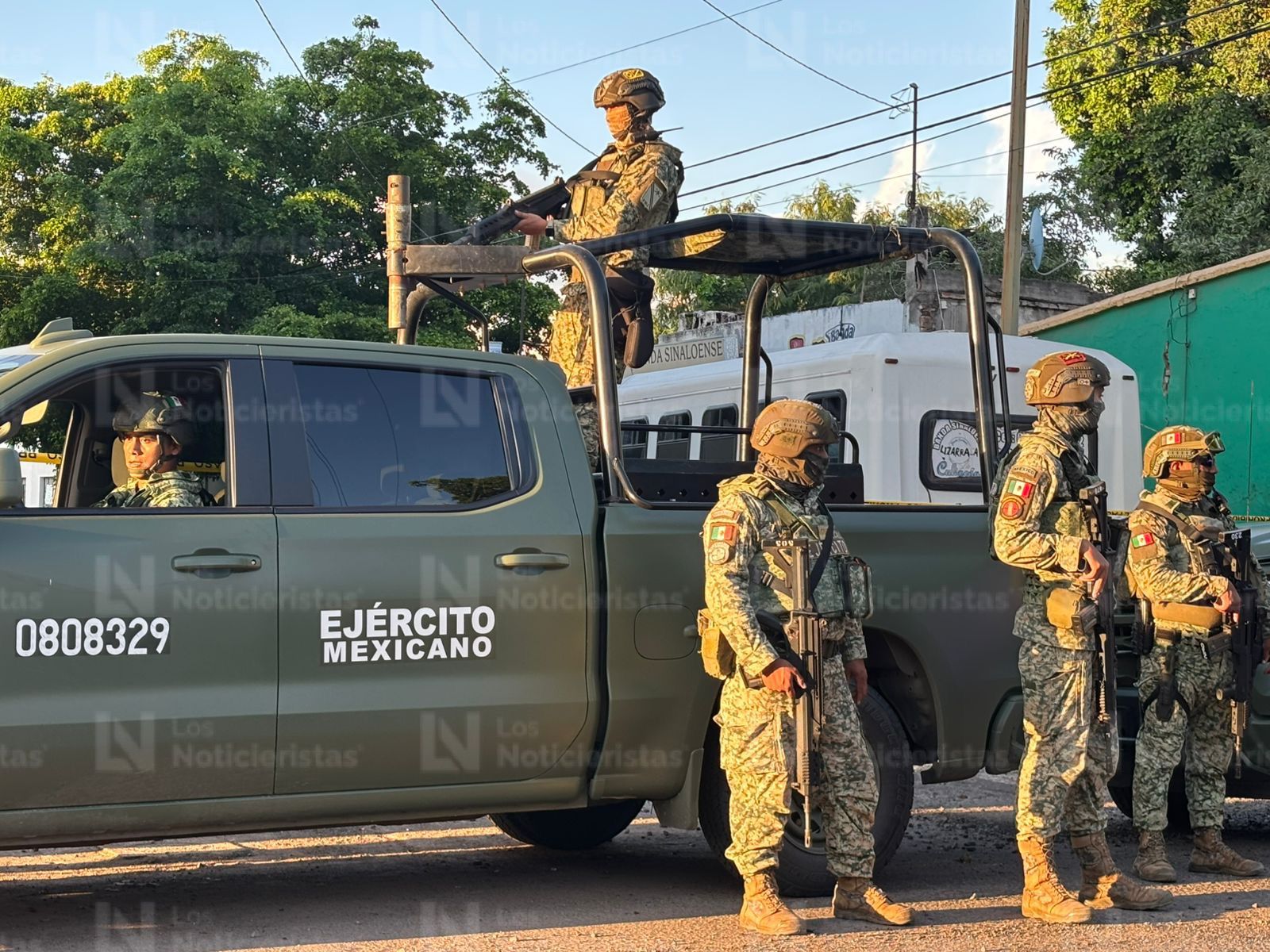 Militares en sitio de ejcución de un hombre en Culiacán, Sinaloa