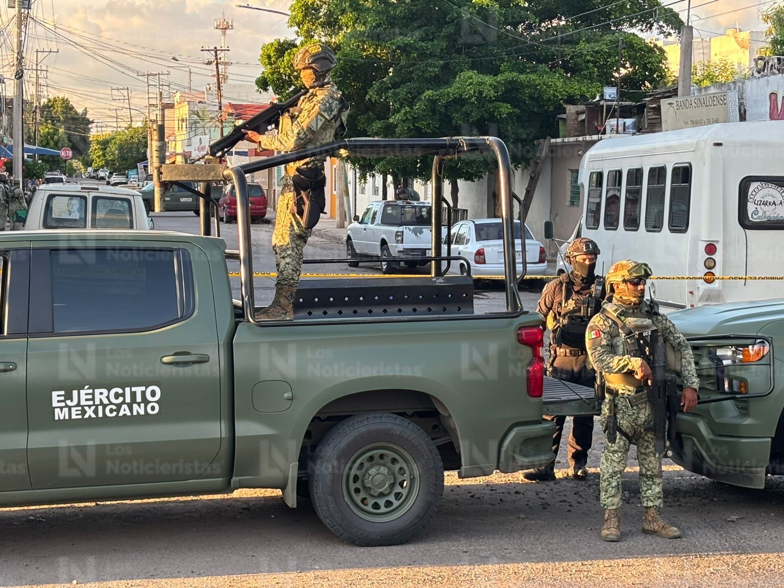 Militares en sitio de ejcución de un hombre en Culiacán, Sinaloa