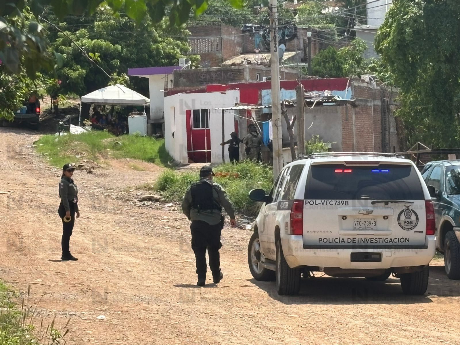Militares en lugar donde ejecutaron a un hombre en la colonia San Francisco Alarcon de Culiacán