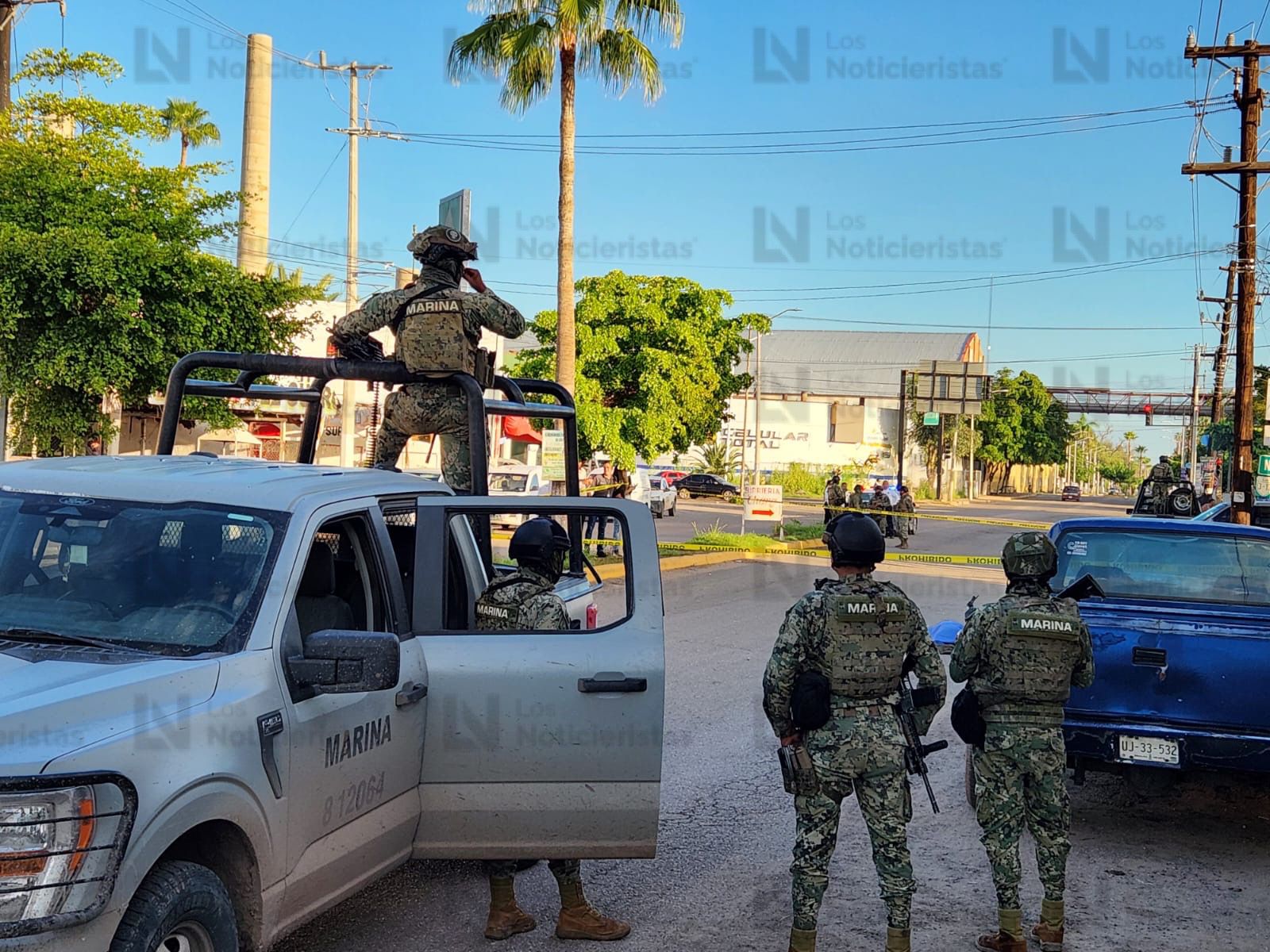 Elementos de la Marina en escena de la ejecución de un hombre en Navolato
