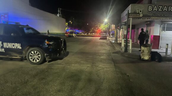 Localizan a hombre sin vida afuera de bar en la zona Centro de Guasave, Sinaloa