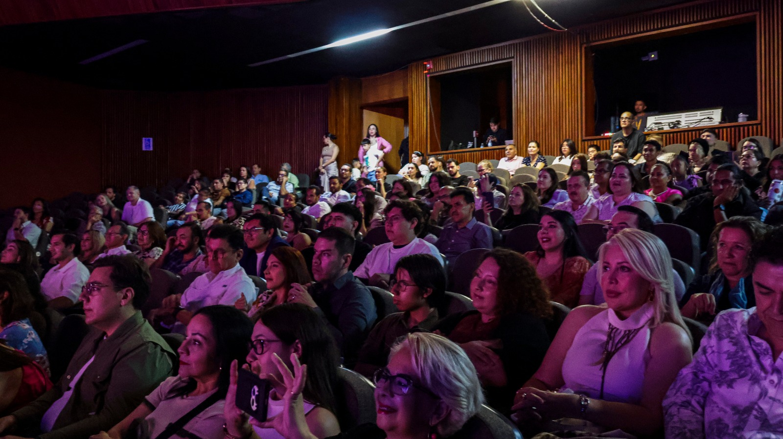El navío de los ingenuos se presenta en Culiacán