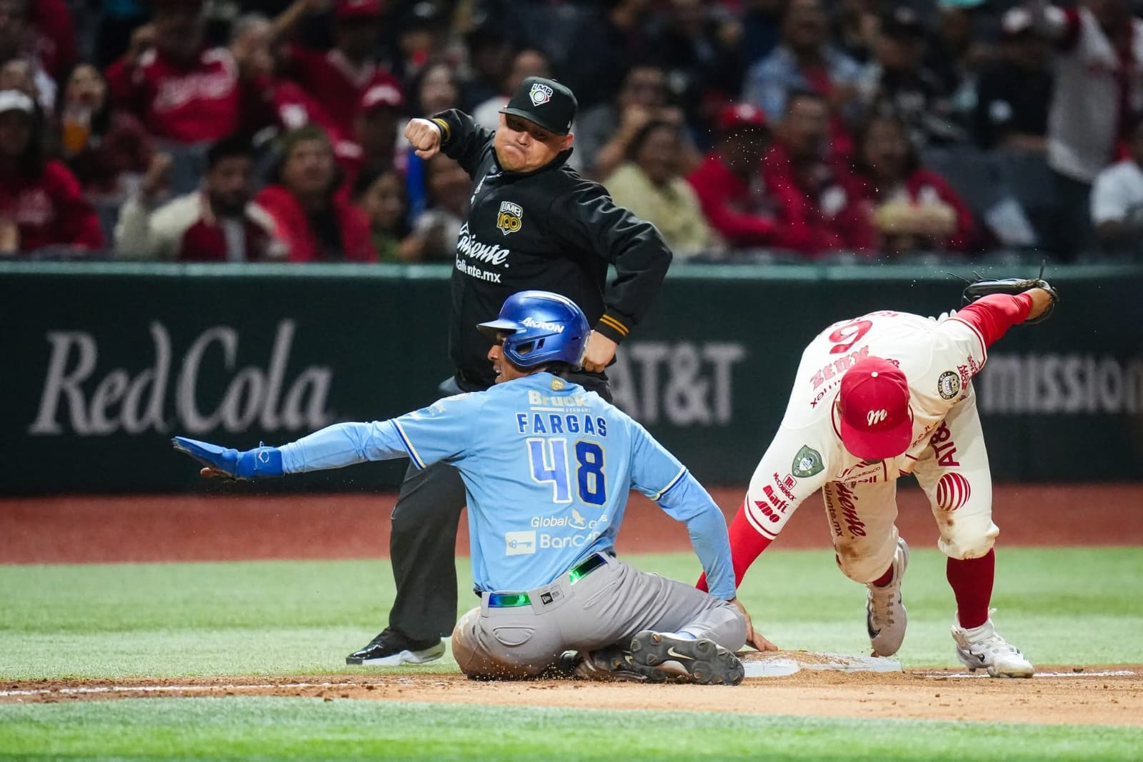 emocionantes acciones se vivieron en el arranque de la serie del rey