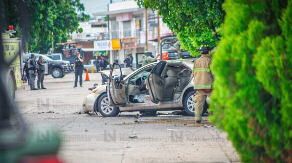 Enfrentamiento en Villas del Real de Culiacán, Sinaloa, deja un muerto, dos detenidos y un vehículo con armas asegurado