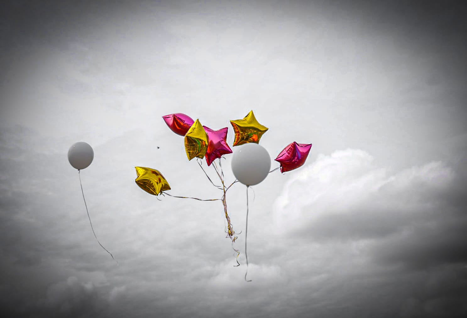 globos en el cielo
