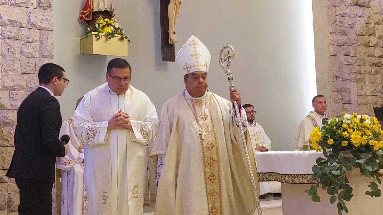 Luis Manuel López Salazar, vicario episcopal de la zona norte en Los Mochis
