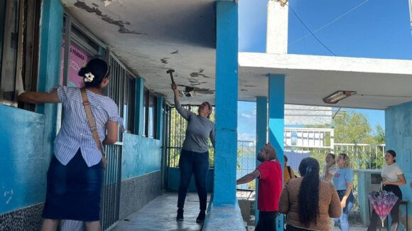 Buscarán sedes alternas y clases virtuales para alumnos de El Huitussi y La Brecha, en Guasave, Sinaloa