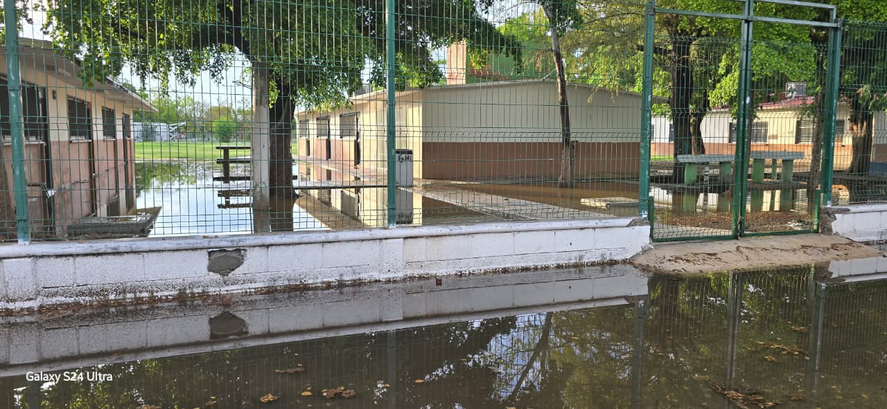 escuelas inundadas por lluvias en los mochis sin
