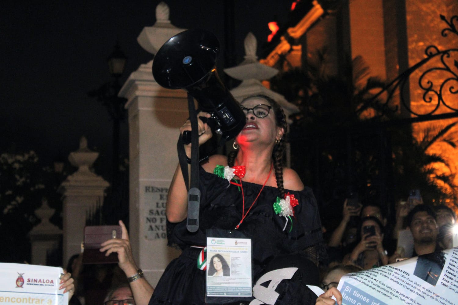 Familiares de desaparecidos dan el Grito de Independencia en Mazatlán