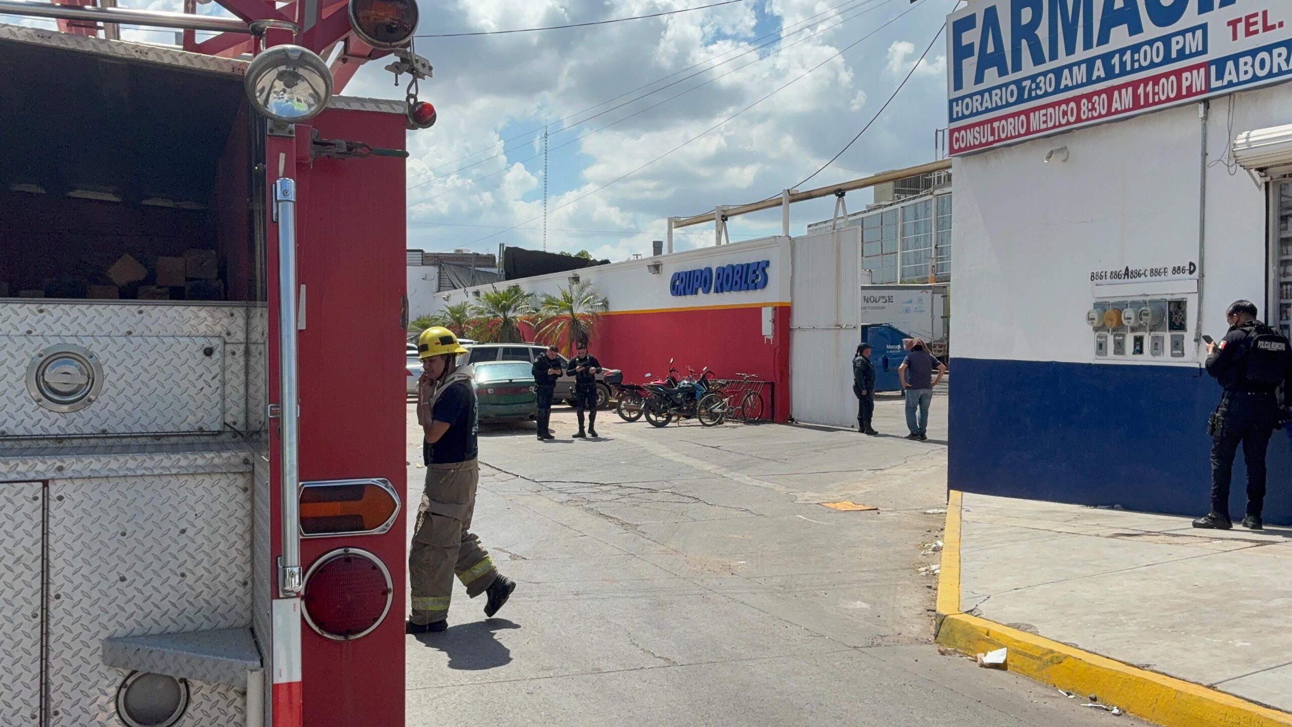 Evacuan a personal de congeladora de mariscos en Los Mochis por fuga de amoniaco