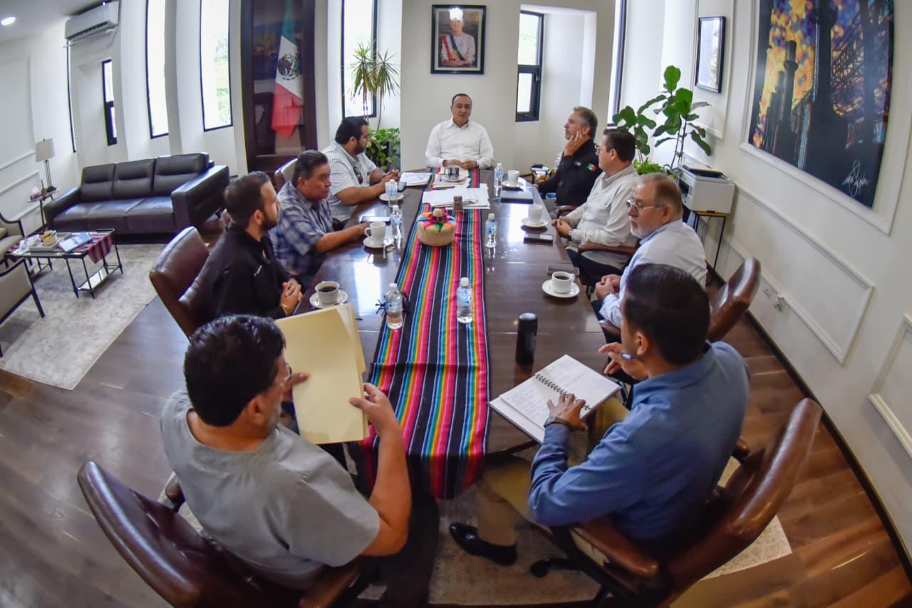 Autoridades de Ahome se reúnen con funcionarios de Conagua