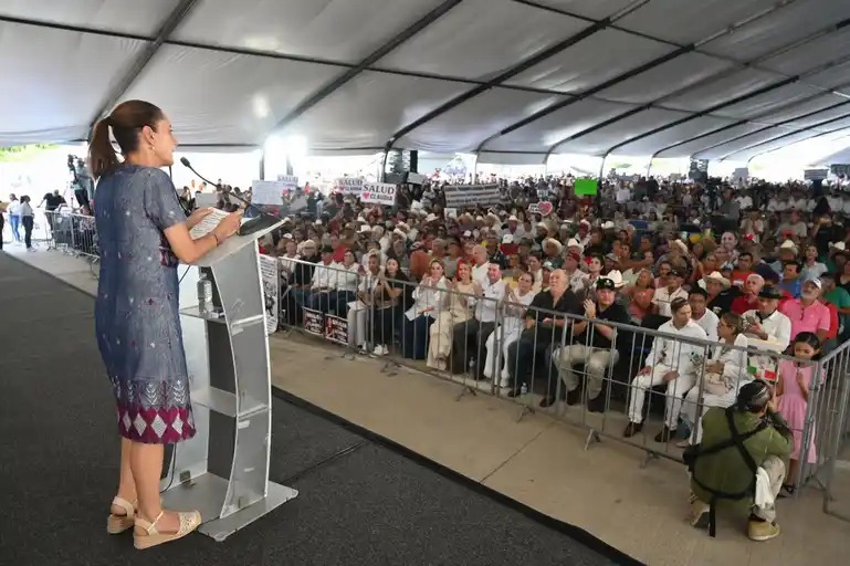 Claudia Sheinbaum anuncia proyectos de importancia social en visita a Mazatlán, Sinaloa