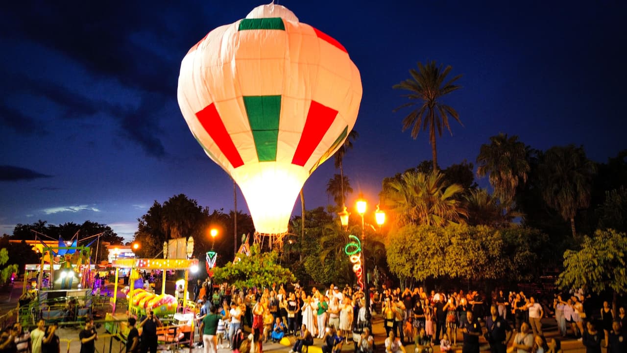 Globos de Cantoya en Mocorito, Sinaloa