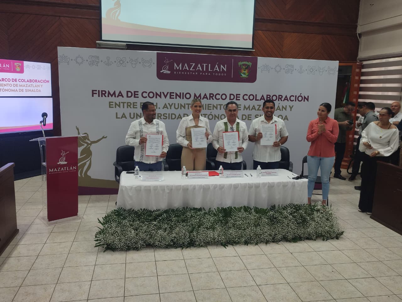 Gobierno de Mazatlán y la UAS firman convenio