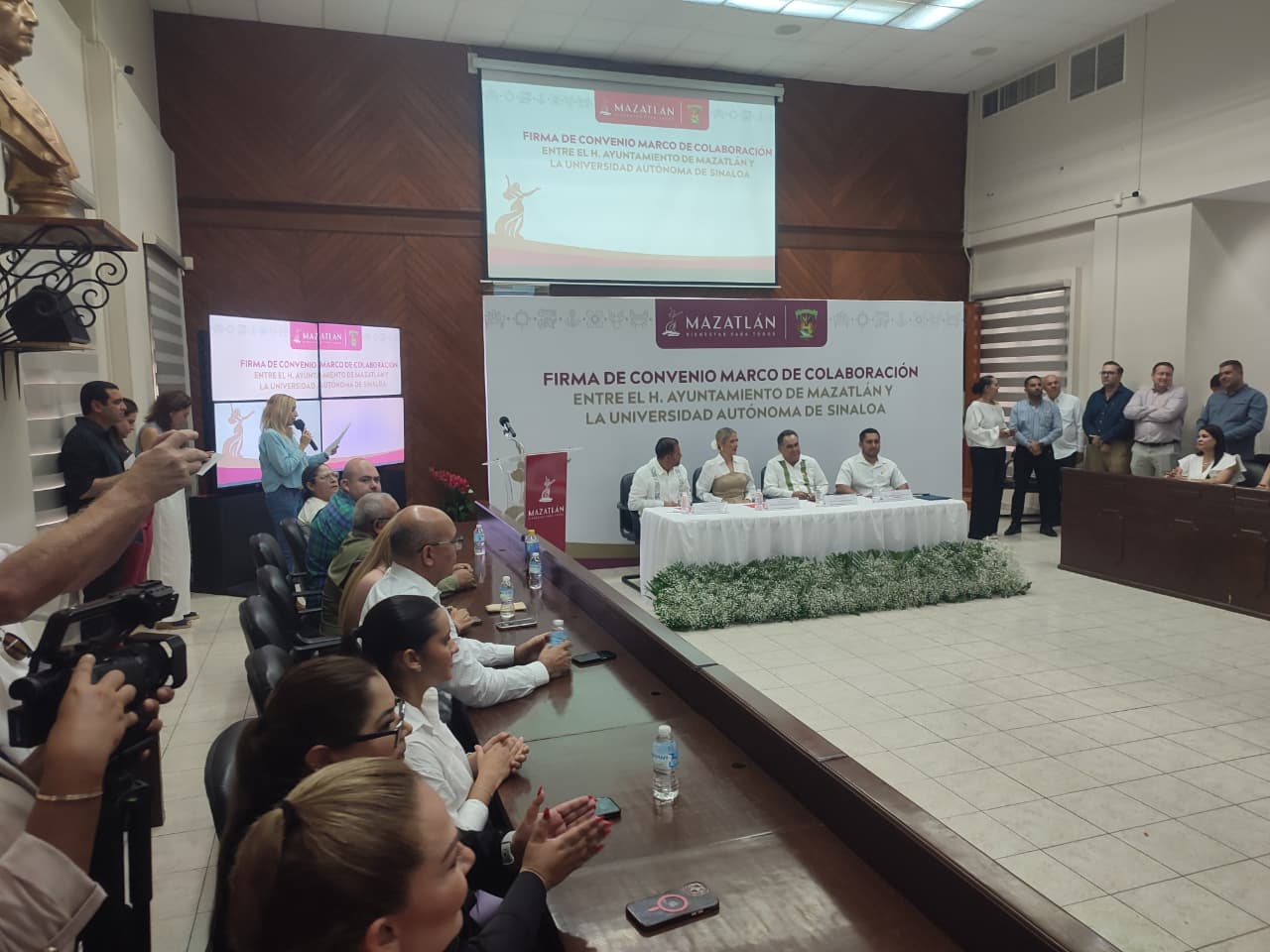 Gobierno de Mazatlán y la UAS firman convenio