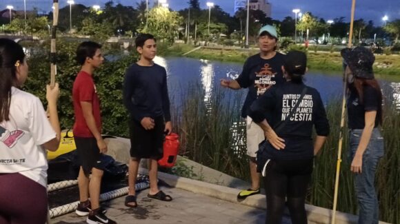 Se unen Gran Acuario y ciudadanos para limpiar la Laguna El Camarón de Mazatlán, Sinaloa