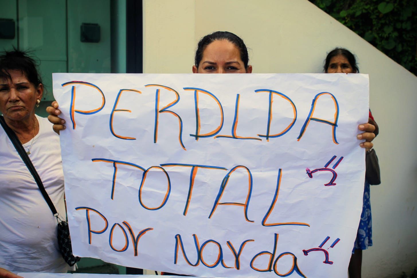 Pobladores de Escuinapa piden apoyo a Claudia Sheinbaum tras fuertes lluvias