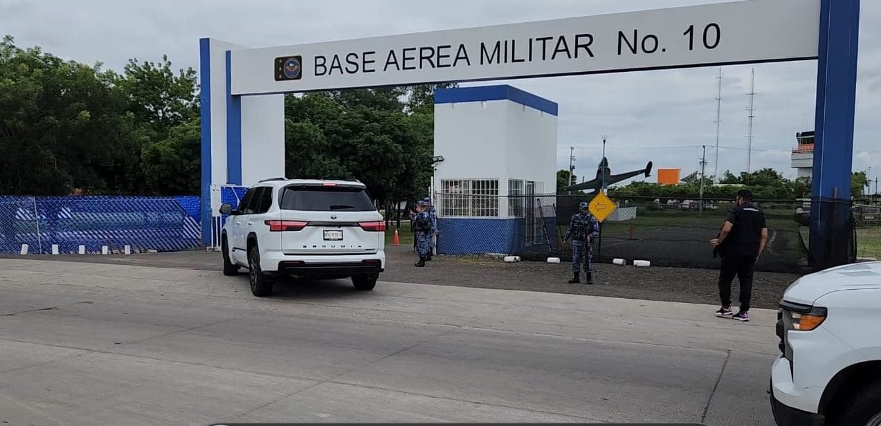 harfuch llega a culiacan a la mesa de seguridad