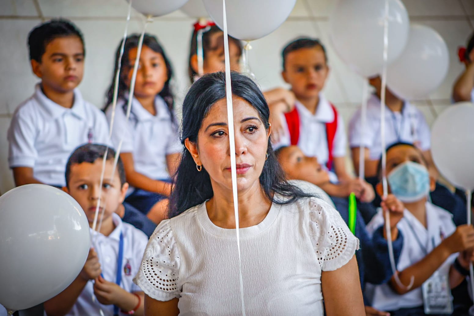 homenaje al niño omar matias en la escuela donde estudiaba