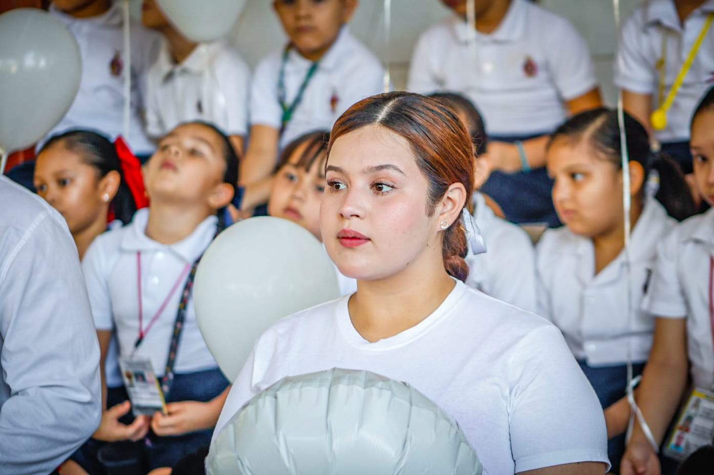 homenaje al niño omar matias en la escuela donde estudiaba