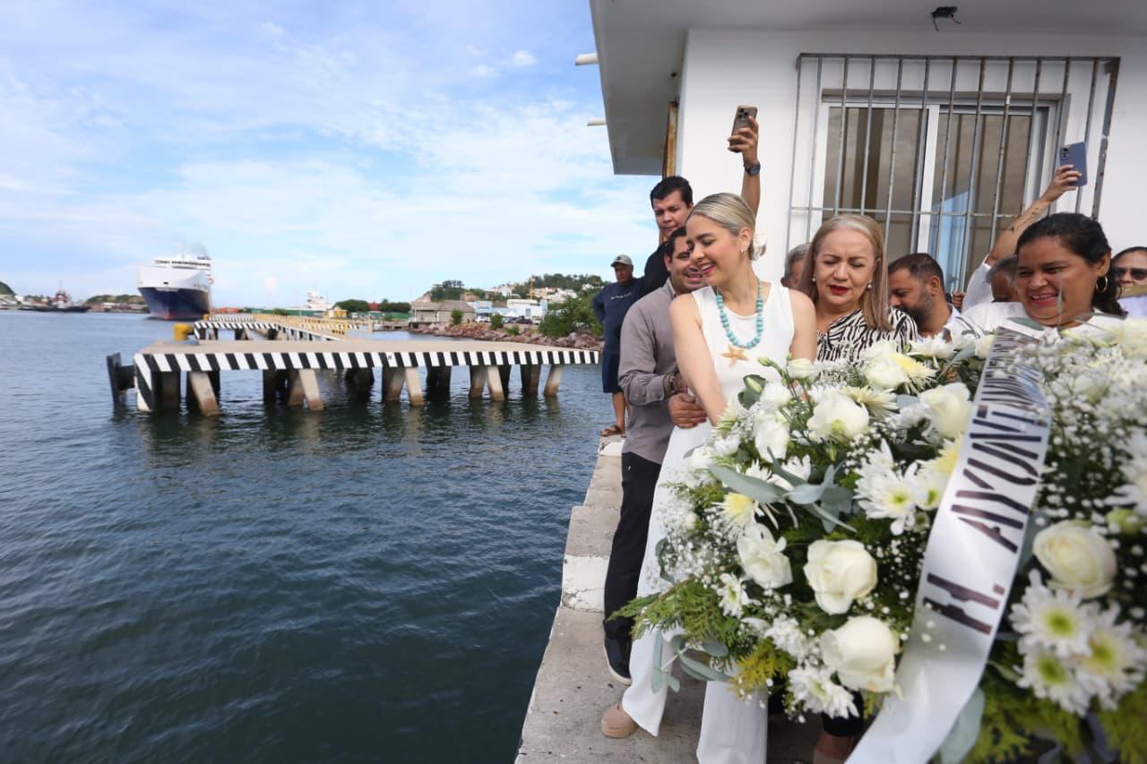 homenajean en mazatlan a pescadores caídos tras el huracan ismael