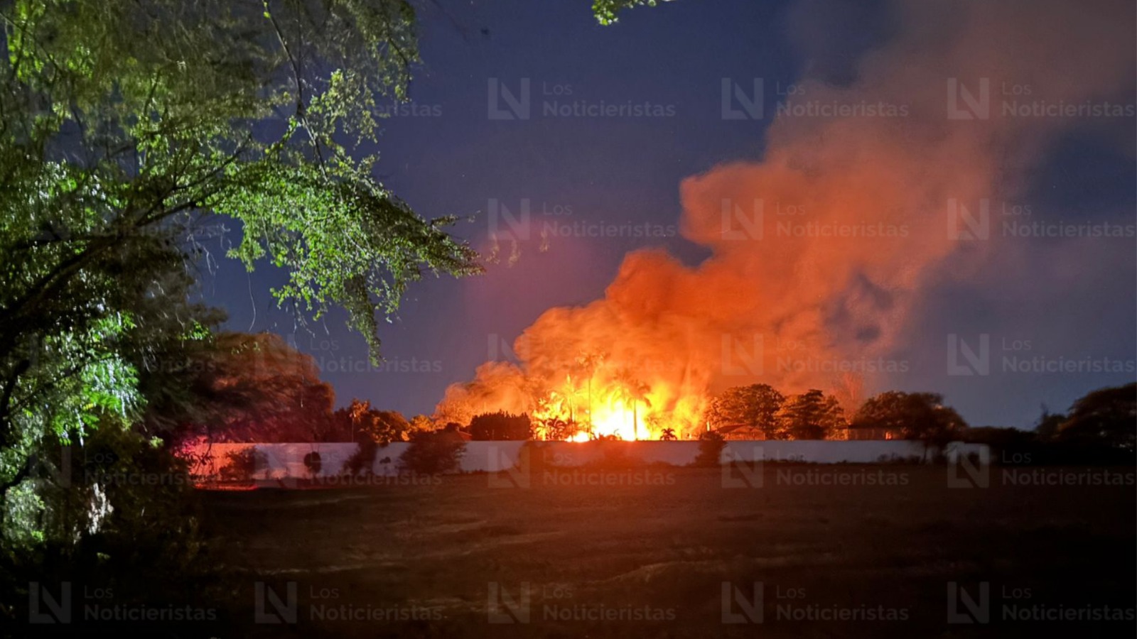 Sujetos armados incendian hacienda La Chaparrita, en Bachigualato, Culiacán