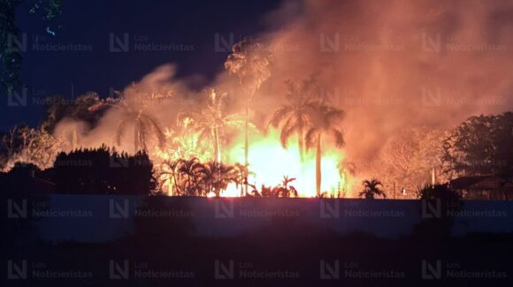 Grupo armado incendian una hacienda en el sector Bachigualato de Culiacán, Sinaloa