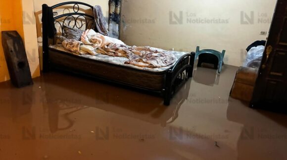 Garantiza Rocha apoyo a damnificados por lluvias en el municipio de Ahome