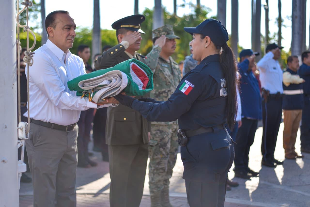 izamiento a media asta conmemoraron el dia de pc en ahome alcalde