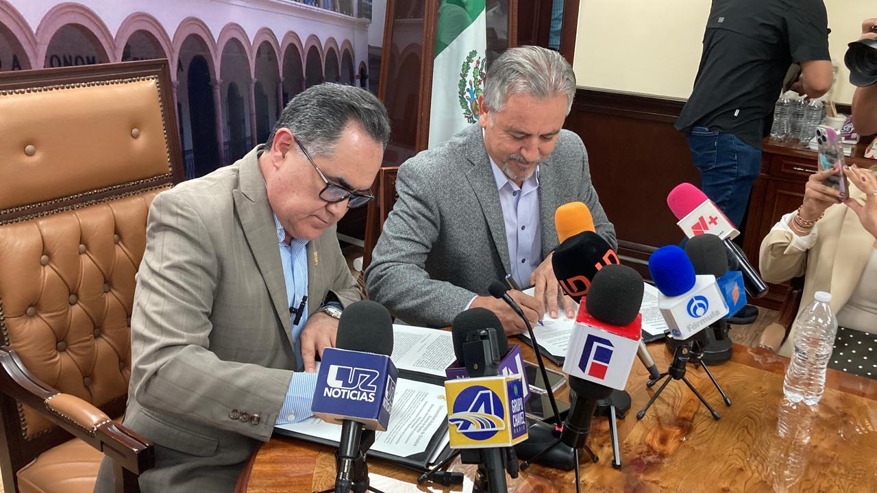 jesus madueña rector de la uas sinaloa firma