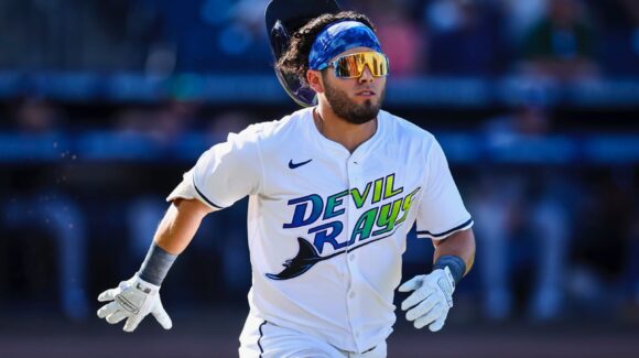 Jonathan Aranda regresa y conecta home run con los Rays de Tampa Bay