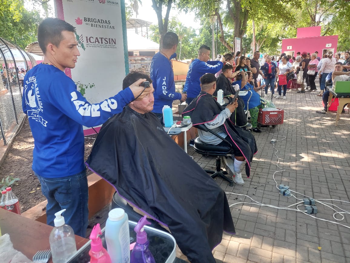 Jornada del Bienestar del DIF Sinaloa en Guamúchil