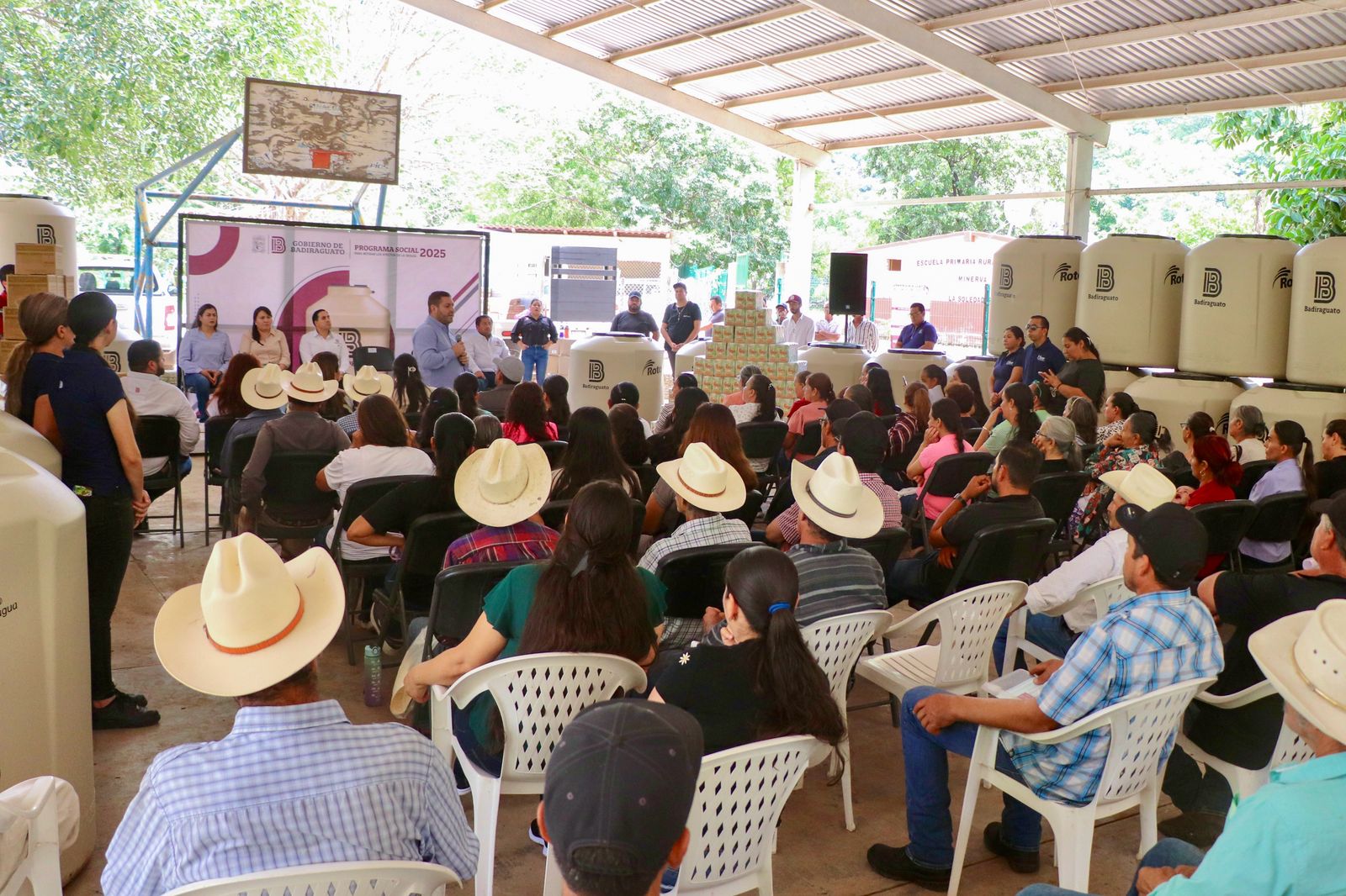programas sociales entrega de harimasa en comunidades serranas de Badiraguato