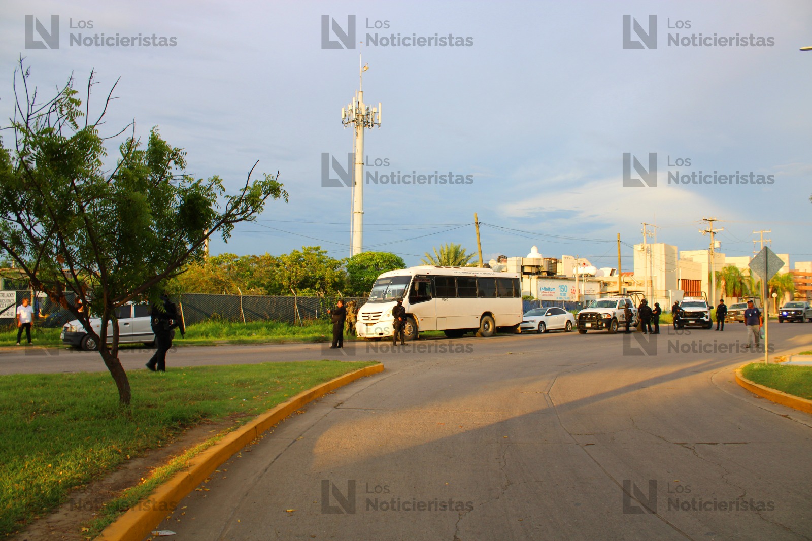 Joven queda lesionado tras ataque armado en camión urbano de Mazatlán