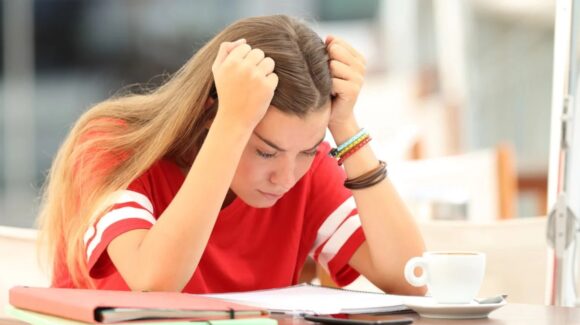 ¿Crisis de ansiedad? Aprende a identificar un ataque de pánico y aplica estos primeros auxilios