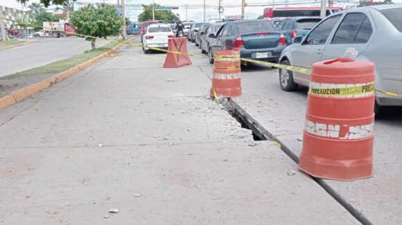 Retrasan inicio de obra en avenida Santa Rosa de Mazatlán, Sinaloa, por alta carga en red de drenaje