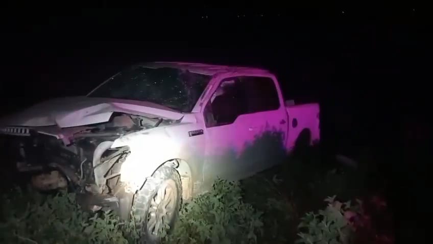 la camioneta que embistio al jinete termino destrozada