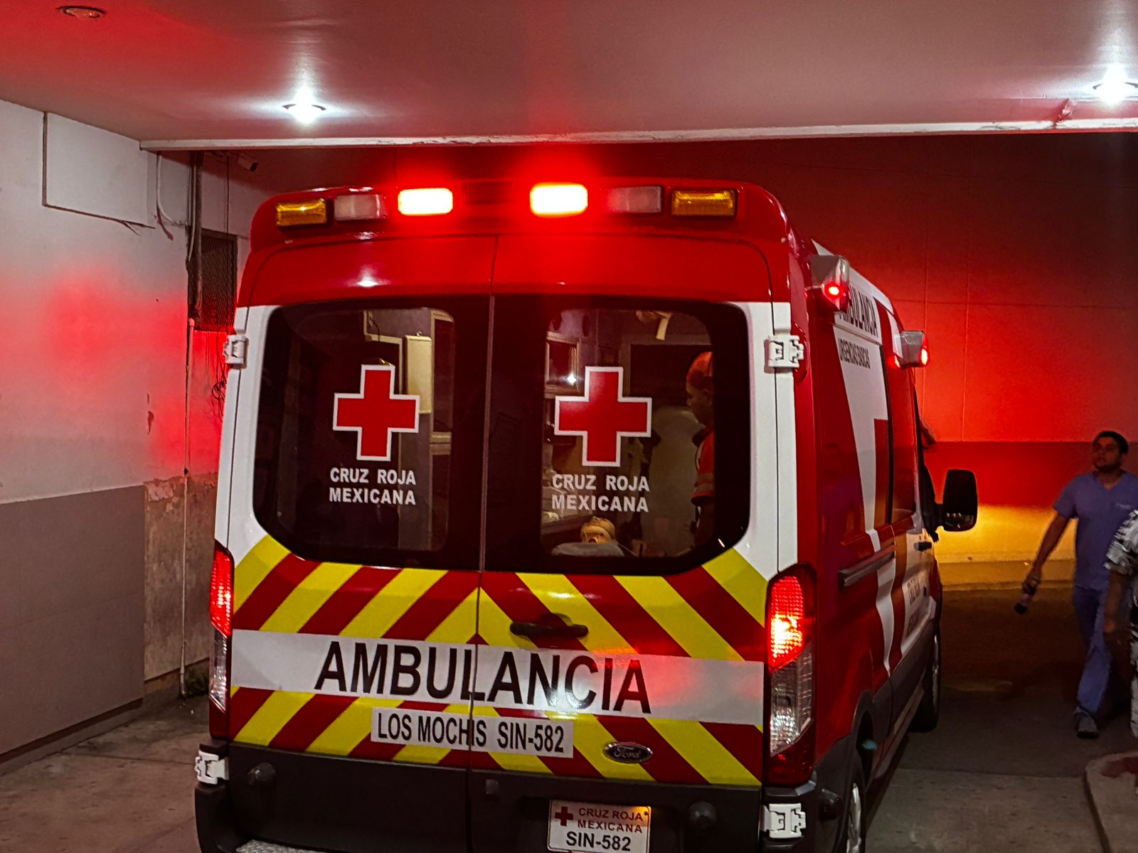 Ambulancia en el Hospital General de Los Mochis