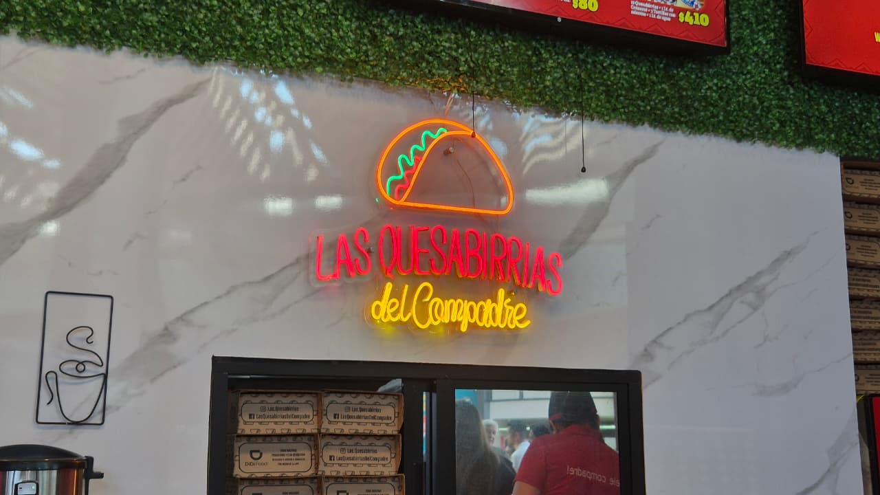 Sucursal número 20 de Las Quesabirrias del Compadre en Culiacán, Sin