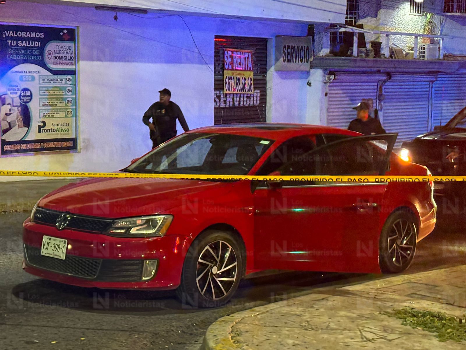 Auto abandonado tras "levantón" de padre e hijo en Las Vegas de Culiacán. Sin.